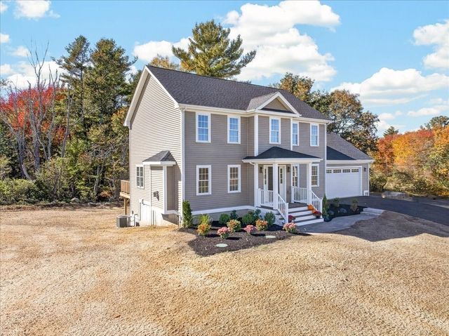 49 Thompson St, Middleboro, MA 02346