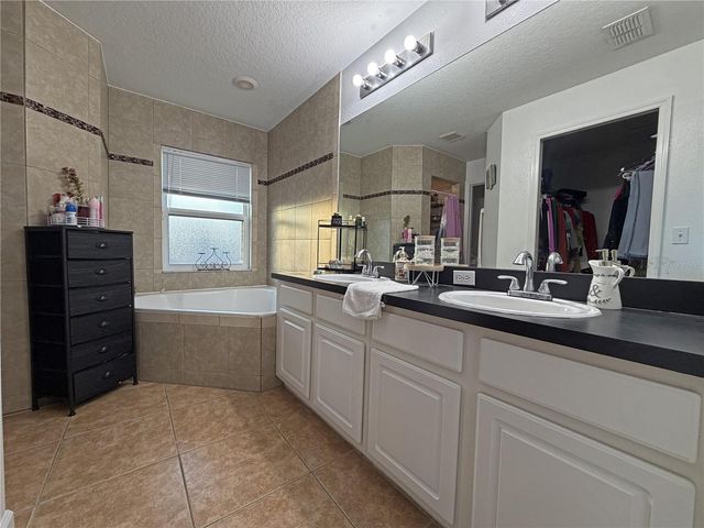 2933 JEWEL AVENUE, Deltona, FL 32738