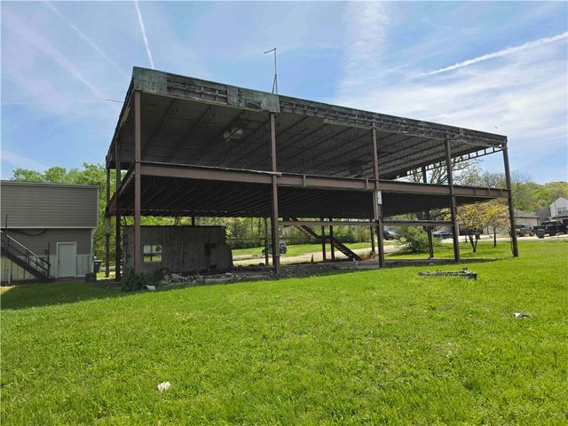 1716 W Holly Street, Fayetteville, AR 72703