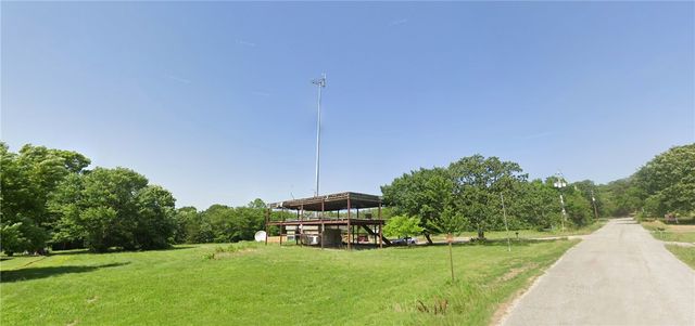 1716 W Holly Street, Fayetteville, AR 72703