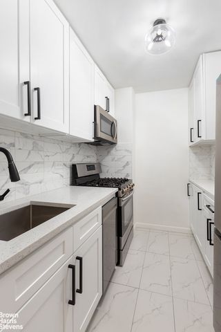 2500 Johnson Ave Apt 3B, New York City, NY 10463