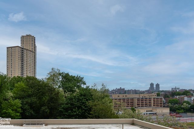 2500 Johnson Ave Apt 3B, New York City, NY 10463
