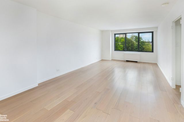 2500 Johnson Ave Apt 3B, New York City, NY 10463