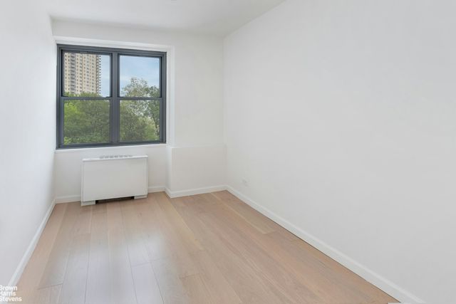 2500 Johnson Ave Apt 3B, New York City, NY 10463