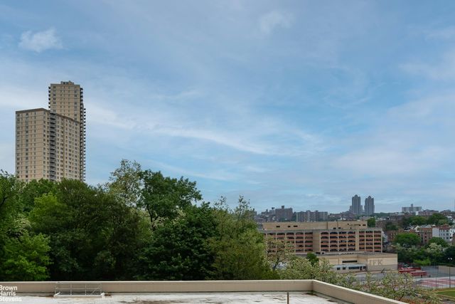 2500 Johnson Ave Apt 3B, New York City, NY 10463