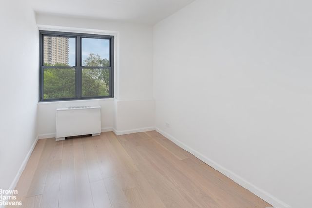 2500 Johnson Ave Apt 3B, New York City, NY 10463