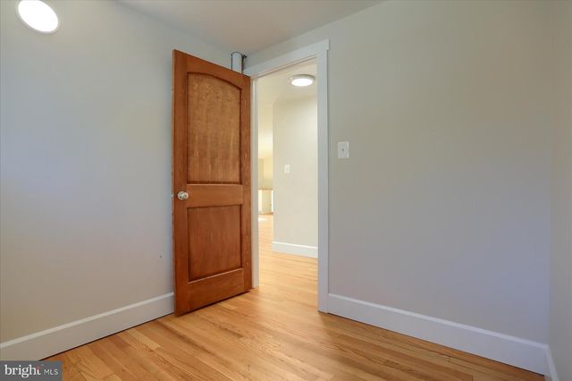 2507 ISLAND VIEW RD, Essex, MD 21221