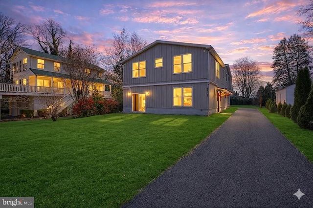 2507 ISLAND VIEW RD, Essex, MD 21221