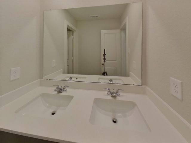 9835 Willow Creek Commerce Drive 217, Tomball, TX 77375