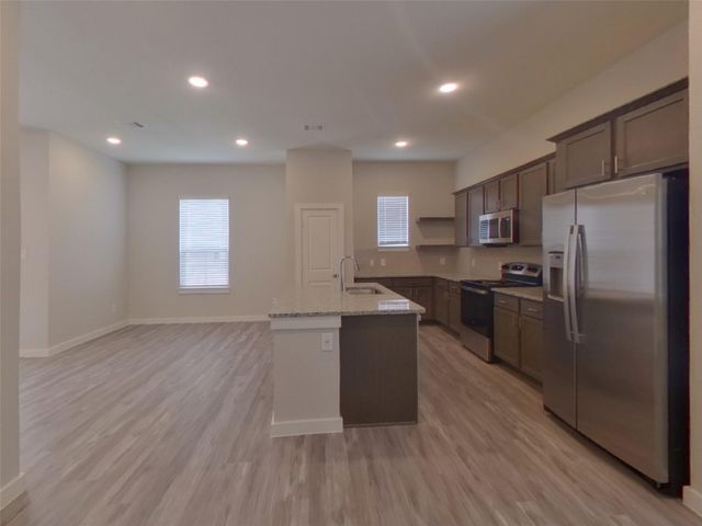 9835 Willow Creek Commerce Drive 217, Tomball, TX 77375