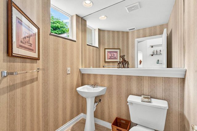 201 Sunset Bay Court, Palm Beach Gardens, FL 33418