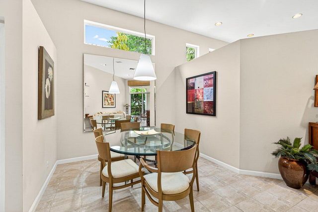 201 Sunset Bay Court, Palm Beach Gardens, FL 33418