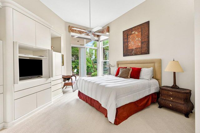 201 Sunset Bay Court, Palm Beach Gardens, FL 33418