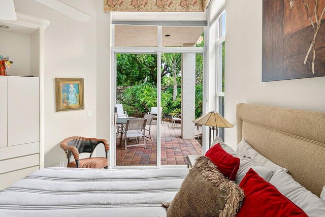 201 Sunset Bay Court, Palm Beach Gardens, FL 33418