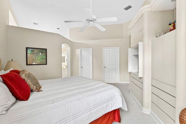 201 Sunset Bay Court, Palm Beach Gardens, FL 33418