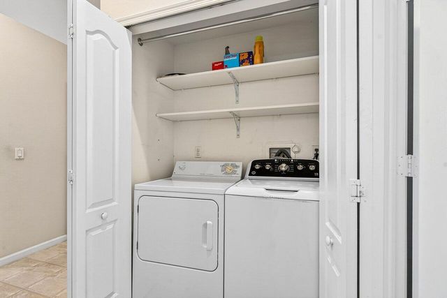 201 Sunset Bay Court, Palm Beach Gardens, FL 33418