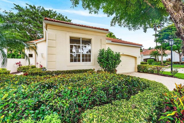 201 Sunset Bay Court, Palm Beach Gardens, FL 33418