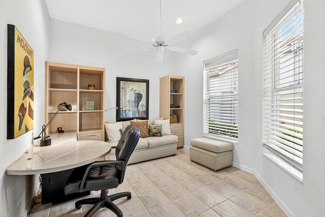 201 Sunset Bay Court, Palm Beach Gardens, FL 33418