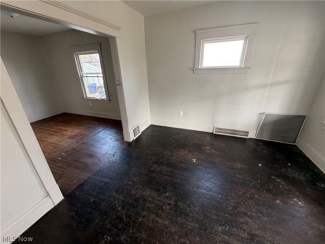 3308 W 90th Street, Cleveland, OH 44102