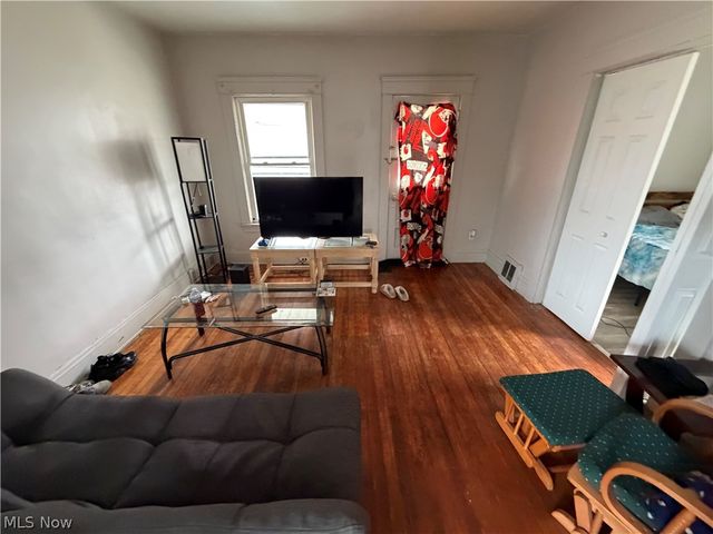 3308 W 90th Street, Cleveland, OH 44102