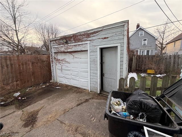 3308 W 90th Street, Cleveland, OH 44102