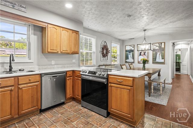 1001 Debbie Street, Savannah, GA 31410