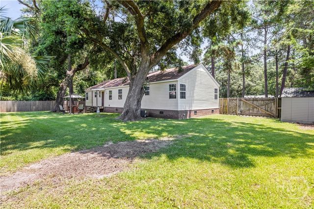 1001 Debbie Street, Savannah, GA 31410