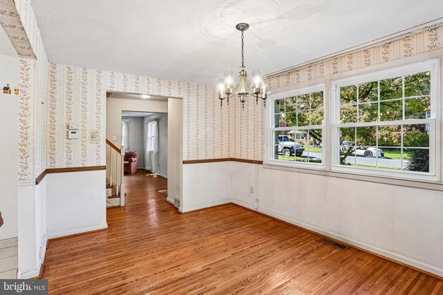 625 CAMBRIDGE RD, Brookhaven, PA 19015