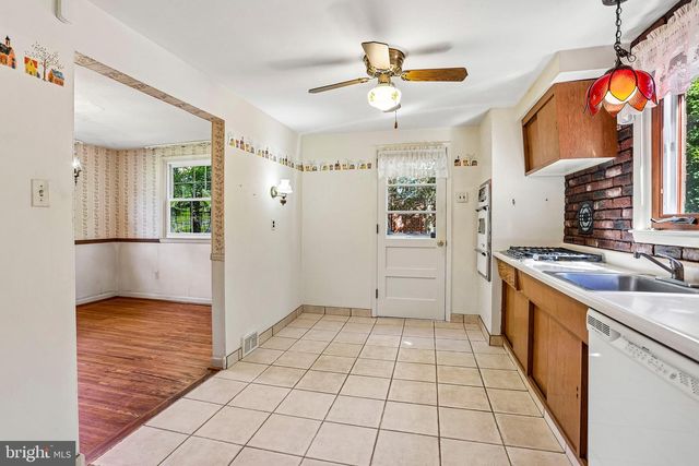 625 CAMBRIDGE RD, Brookhaven, PA 19015