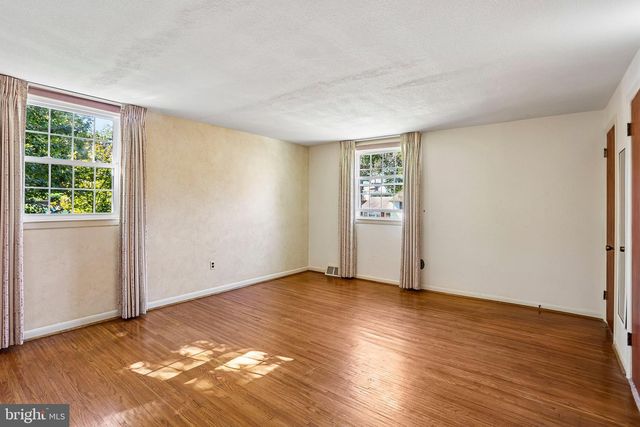 625 CAMBRIDGE RD, Brookhaven, PA 19015