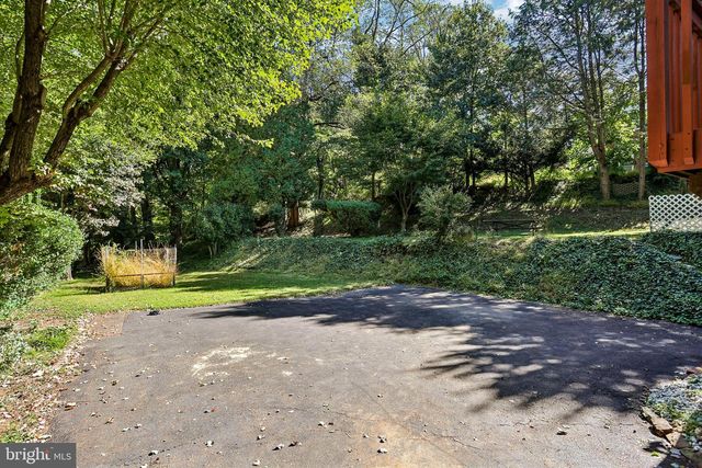 625 CAMBRIDGE RD, Brookhaven, PA 19015