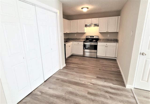 10329 Wicklowe Street, Houston, TX 77016