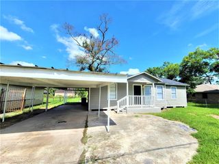 10329 Wicklowe Street, Houston, TX 77016