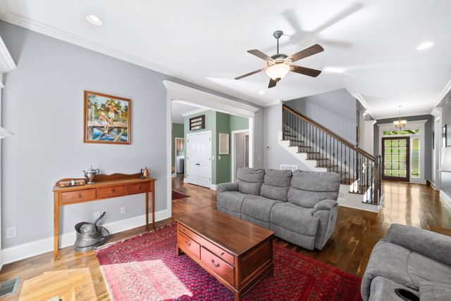 1050 Alice Springs Cir, Spring Hill, TN 37174