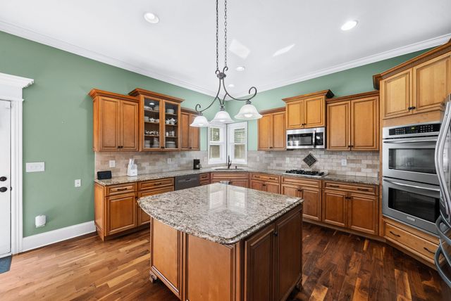 1050 Alice Springs Cir, Spring Hill, TN 37174