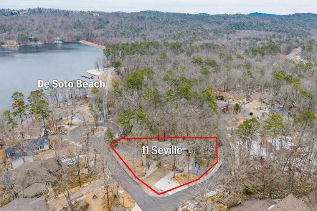 11 Seville Lane, Hot Springs Village, AR 71909