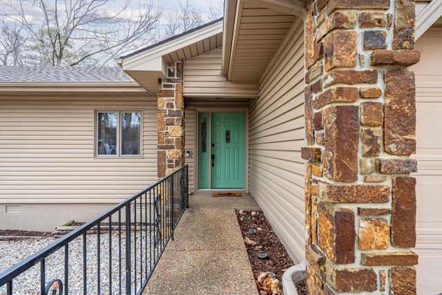 11 Seville Lane, Hot Springs Village, AR 71909