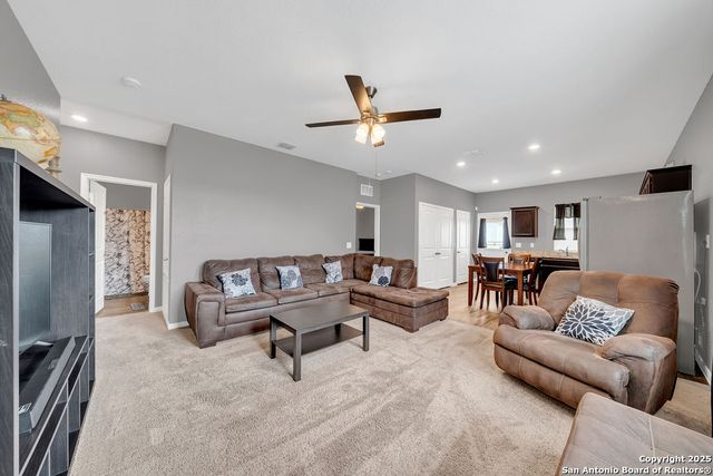 5144 Morning Graze, St Hedwig, TX 78152