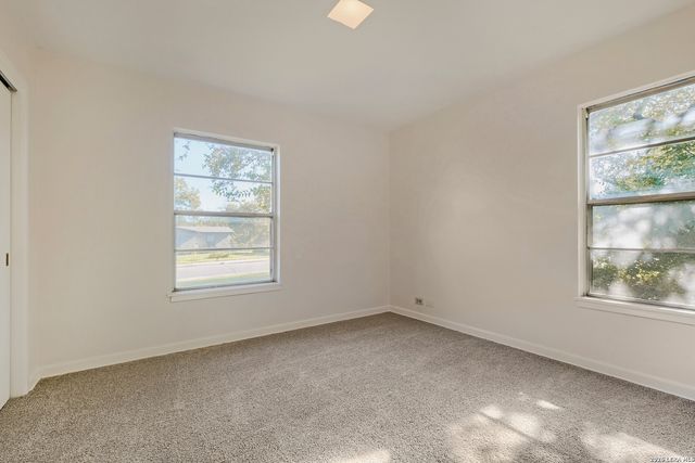 706 Clearview Dr, San Antonio, TX 78228
