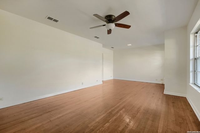 706 Clearview Dr, San Antonio, TX 78228