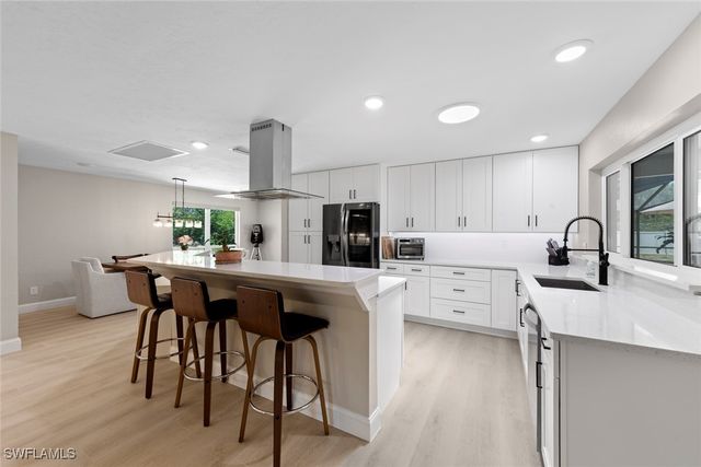 3795 Liberty SQ, Fort Myers, FL 33908