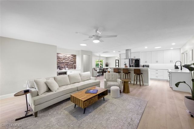 3795 Liberty SQ, Fort Myers, FL 33908