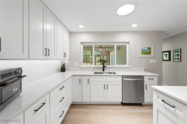 3795 Liberty SQ, Fort Myers, FL 33908