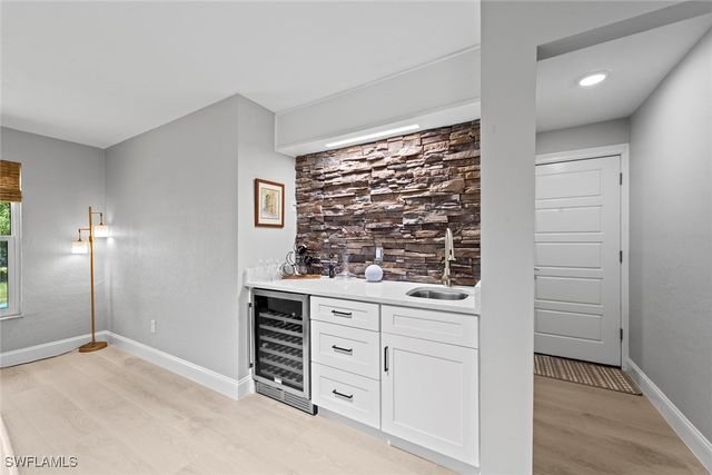 3795 Liberty SQ, Fort Myers, FL 33908