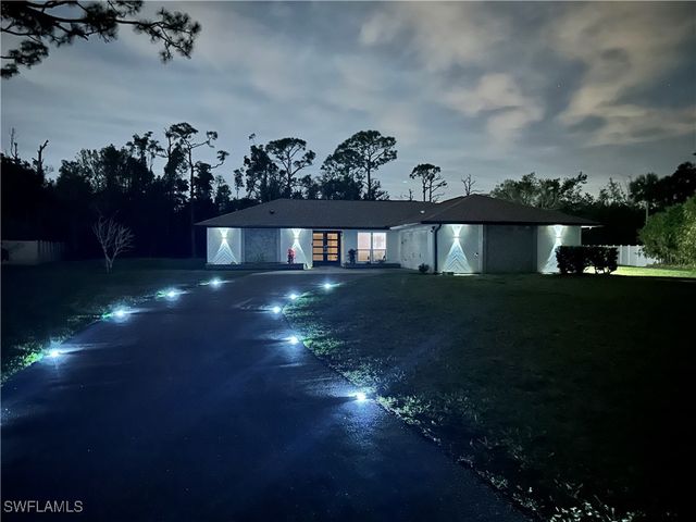 3795 Liberty SQ, Fort Myers, FL 33908