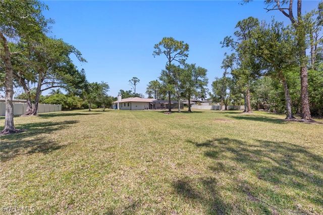 3795 Liberty SQ, Fort Myers, FL 33908