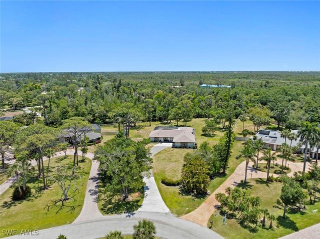 3795 Liberty SQ, Fort Myers, FL 33908