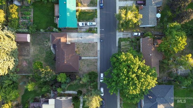 204 N Blaine, Moscow, ID 83843