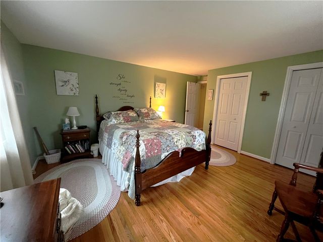 15 Lynnwood Drive, Brighton, NY 14618