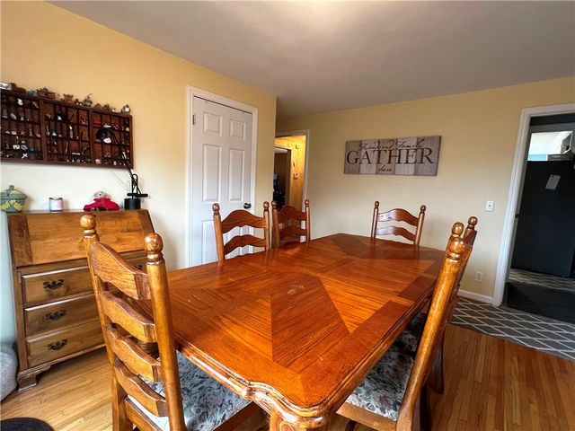 15 Lynnwood Drive, Brighton, NY 14618